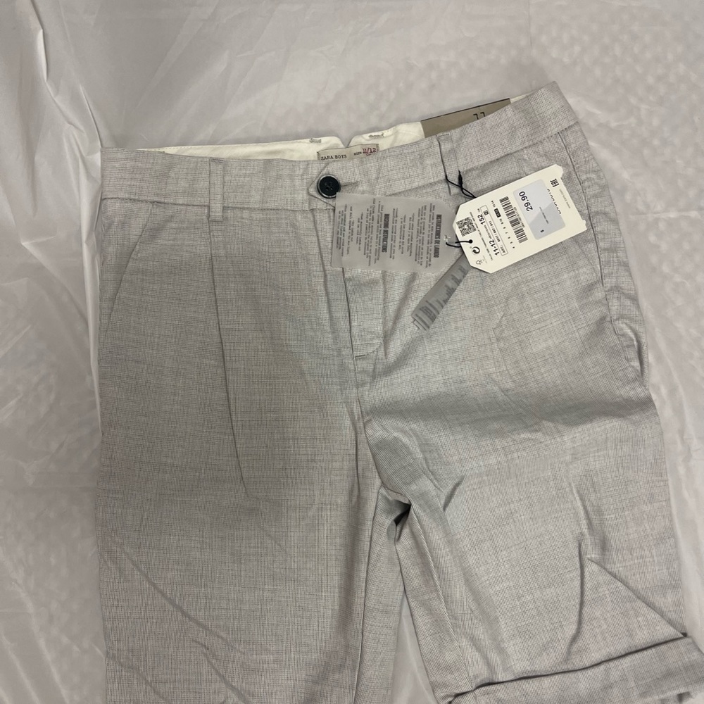 Dress shorts from Zara